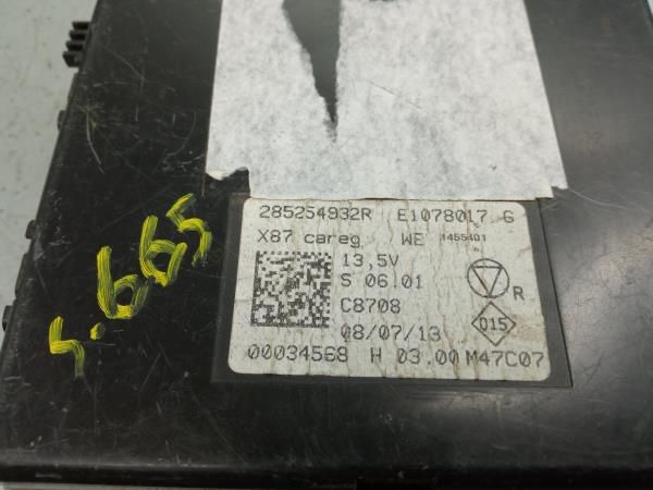 Módulo confort RENAULT Captur (J5_)