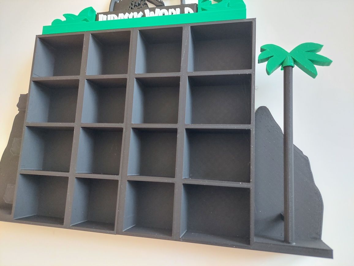 Półeczka stojak na figurki Kinder Joy Jurassic World dla Pani K.P