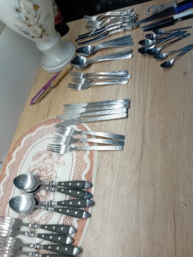 Różne sztućce kuchenne