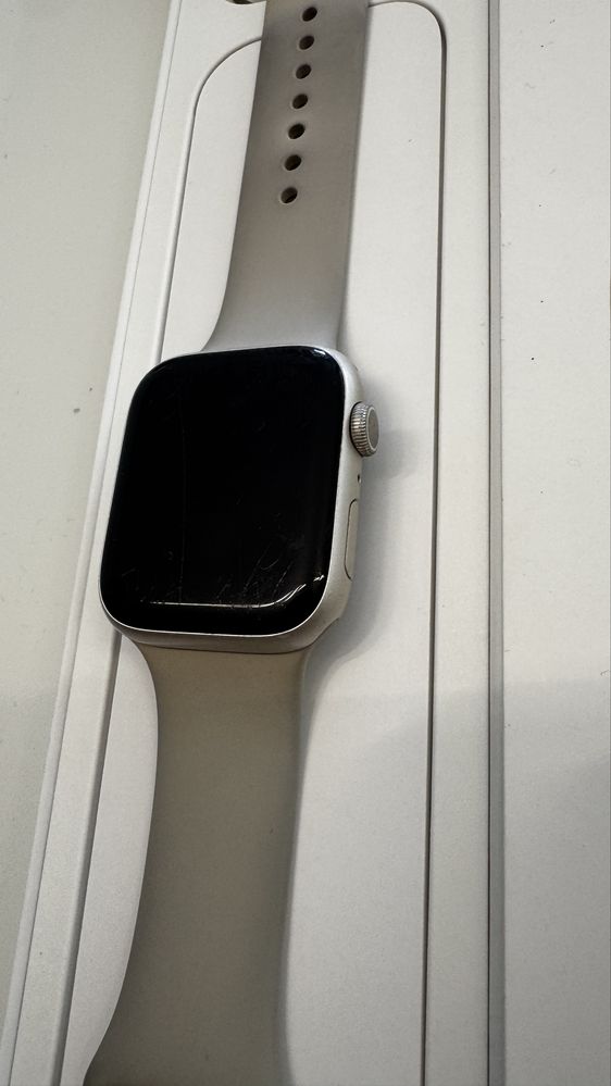 Apple Watch 8 45mm