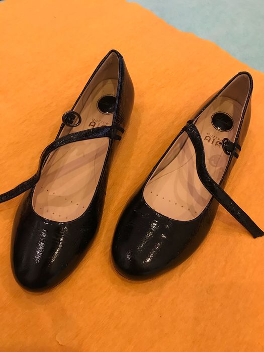 Балетки женские Clark’s натуральная кожа, лак