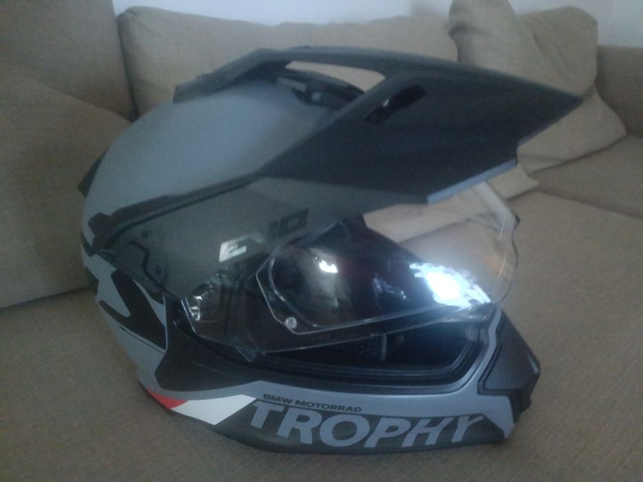 Vendo capacete novo trofyy BMW
