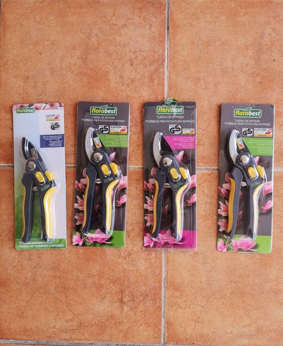 Vários ferramentas jardinagem