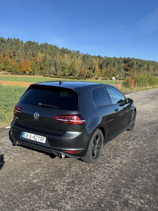 VW Golf VII GTI 220 koni