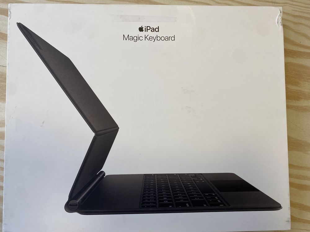 Apple Magic Keyboard for 12.9-inch iPad Pro 3rd & 4th Gen. MXQU2LL/A