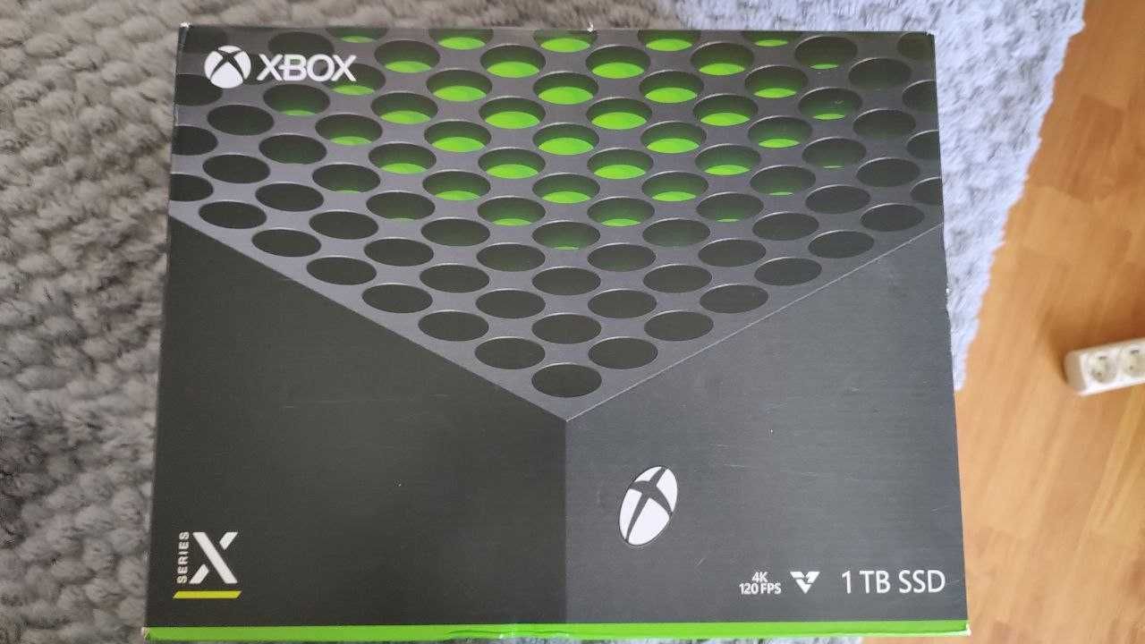 Унікальна арт консоль Xbox Series X 1TB + 2 джоя з акумами і зарядкою