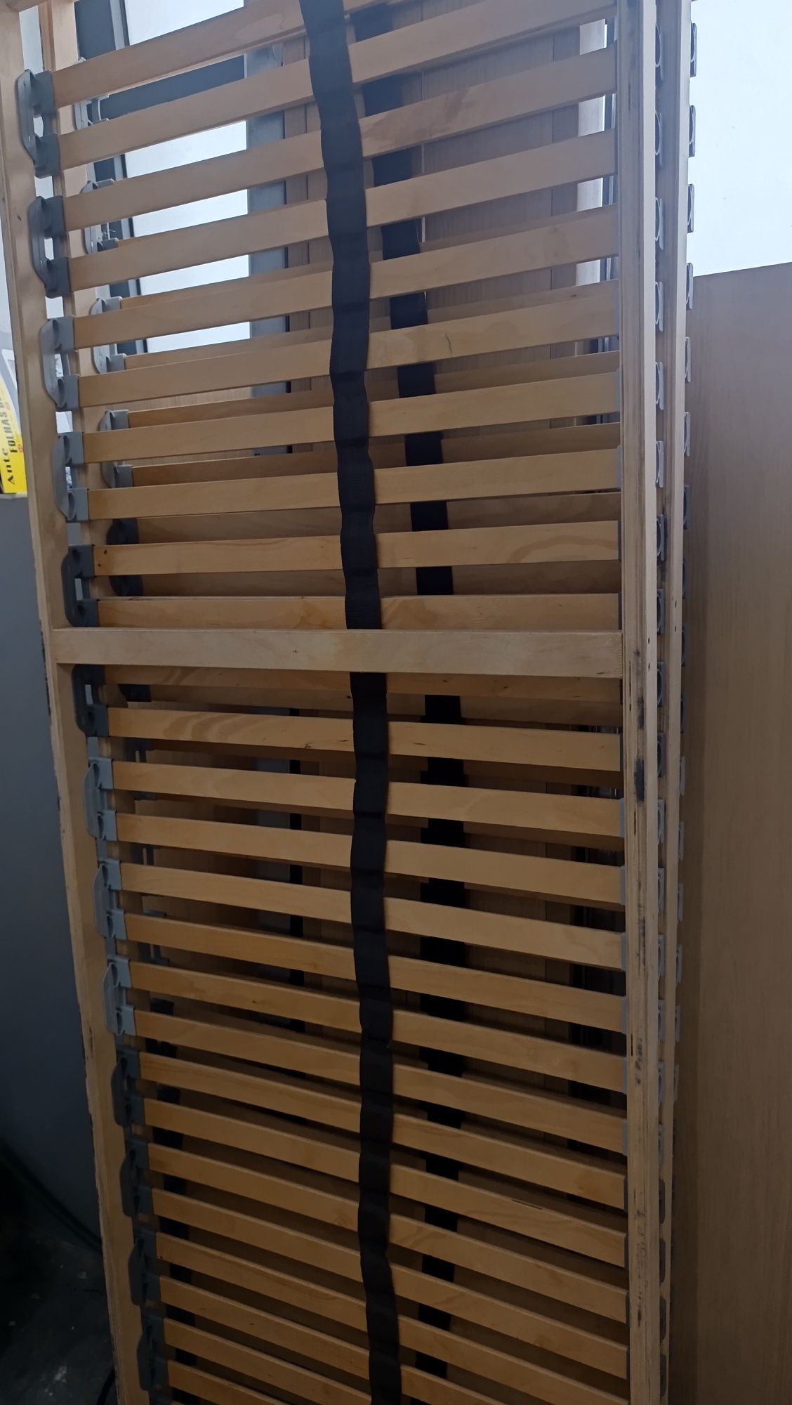 Cama  IKEA  igual imagem