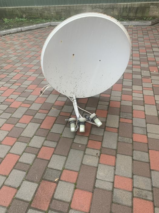 Супутникова антена з тюнером
