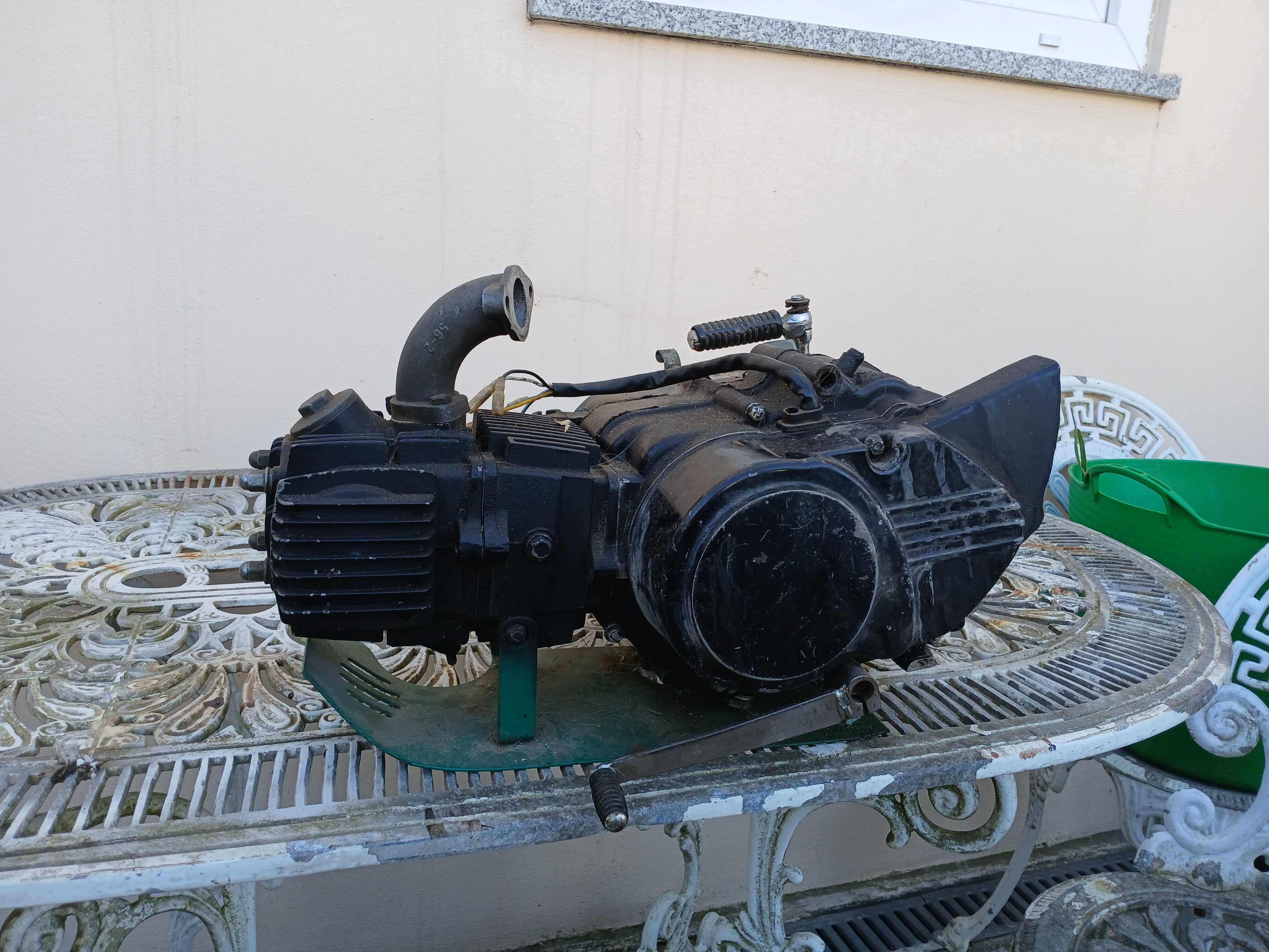 Motor pit bike 125cc