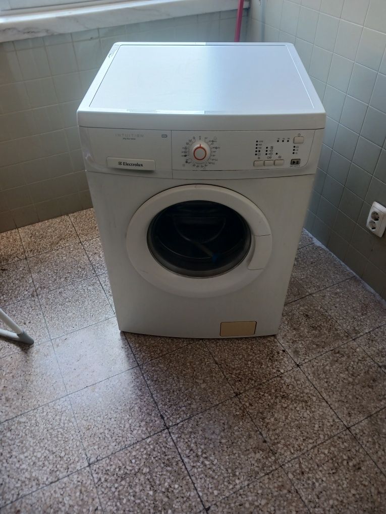 Máquina de lavar roupa