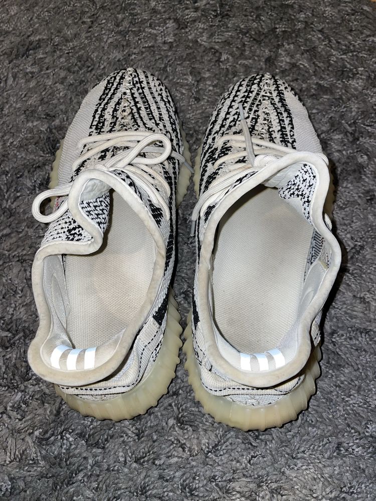 Yeezy Zebra 350 42