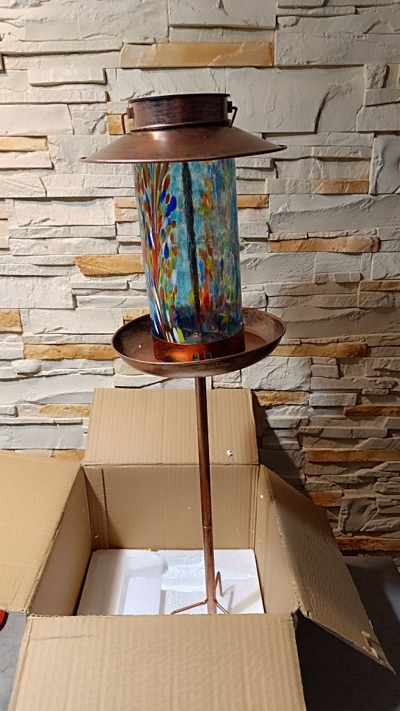 Karmnik solarny dla ptaków