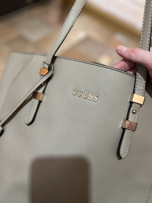 Продам сумку GUEES