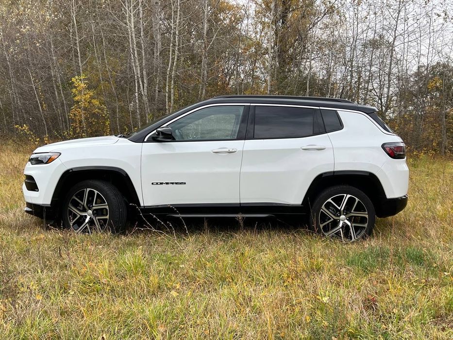 Jeep Compass 2024
II покоління (2nd FL)/MP  •  2.0T 9АТ (203 к.с.)  •