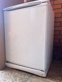 Холодильник Indesit б/в