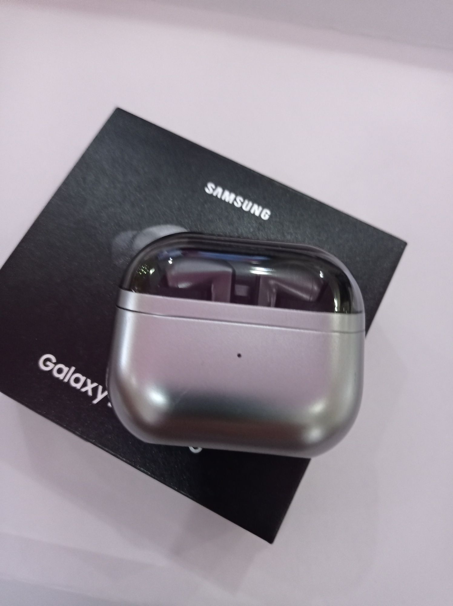 Б/У Навушники Samsung Galaxy Buds3 Pro (SM-R630NZAASEK) Silver
