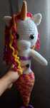 Unicornio sereia boneco em crochet