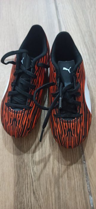 Vendo chuteiras NOVAS tamanho 31