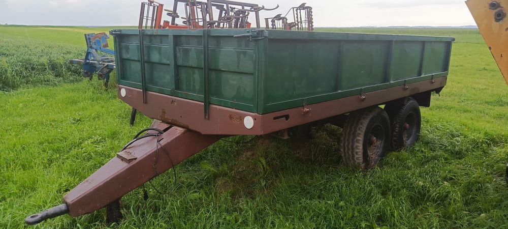 przyczepa tandem trzy stronny wywrot