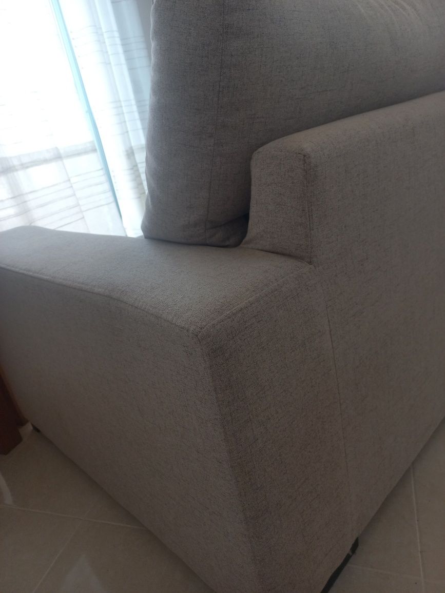 Sofa JYSK 3 lugares Semi novo OFERTA ENTREGA
