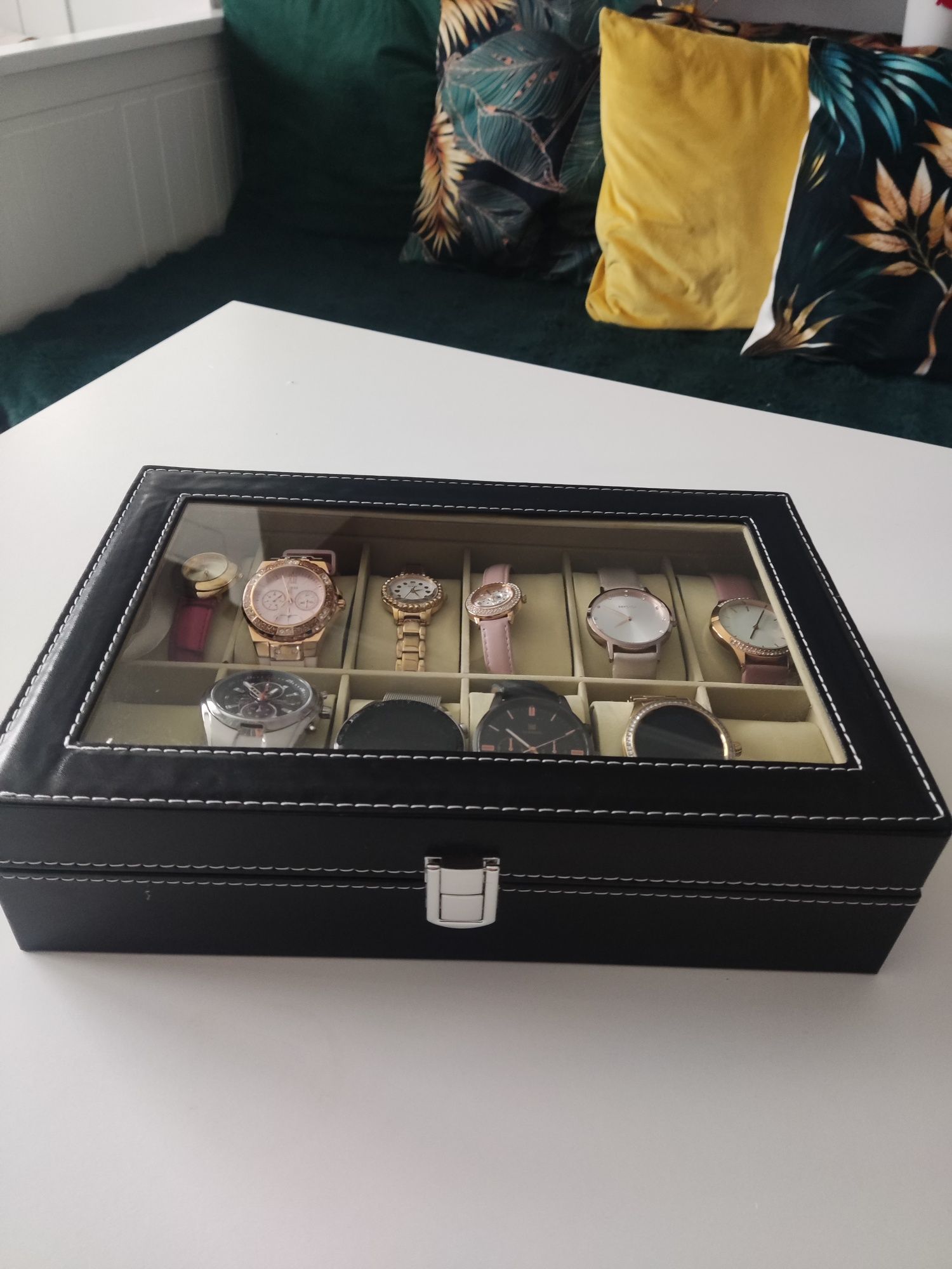 Pudełko etui na 12 zegarków