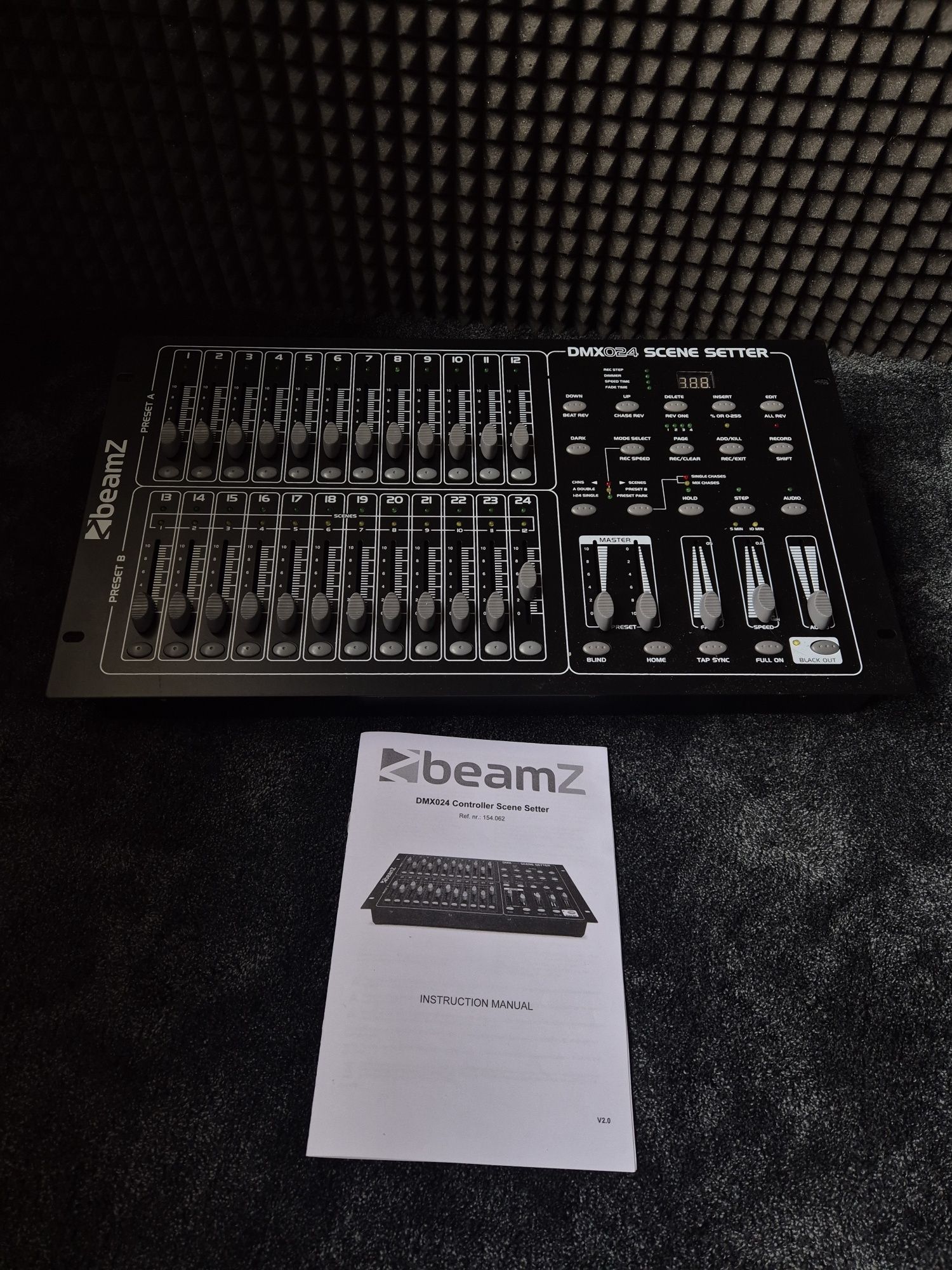 DMX kontroler BeamZ DMX024 scene setter