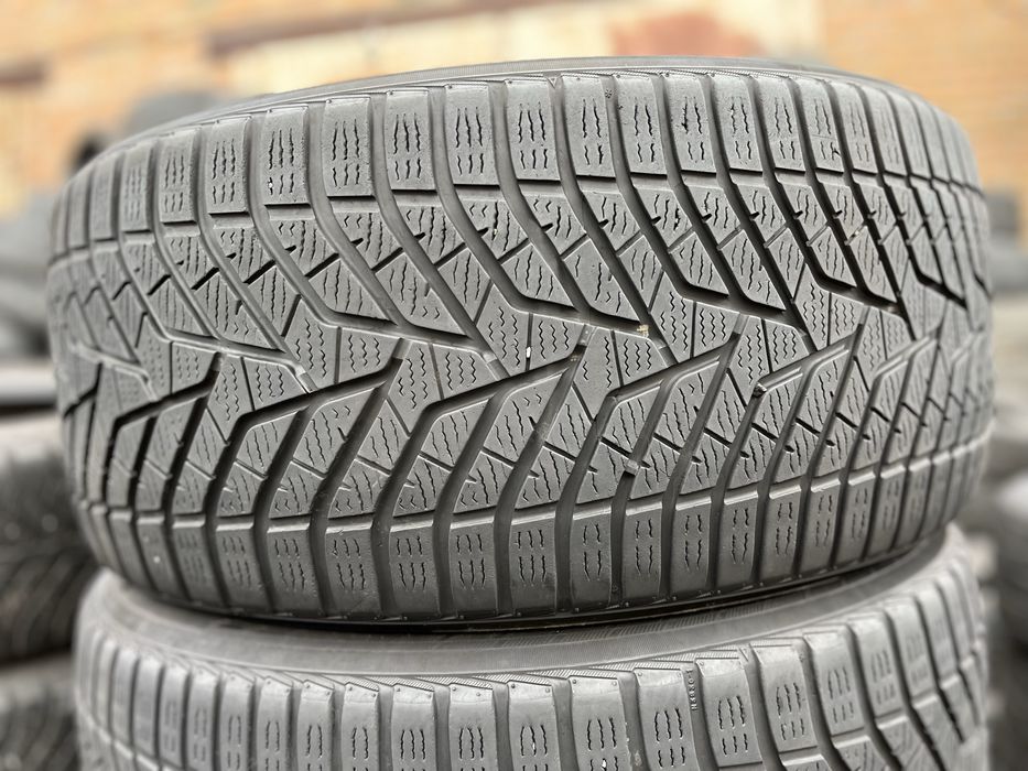 265/40/R20 (зима) Yokohama BluEarth Winter