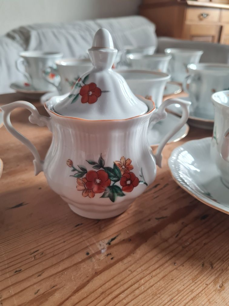 Piękny serwis porcelana Wałbrzych dla 13 osób antyk dzbanek kompletny