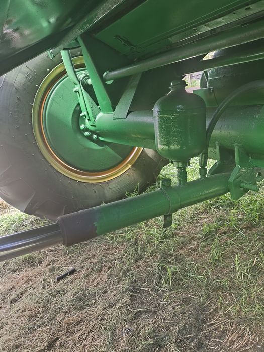 комбайн Volvo 830