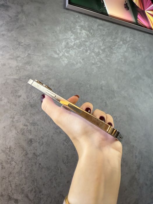 Used IPHONE 13Pro 256 Gold Neverlock Костюшка,5 igrand