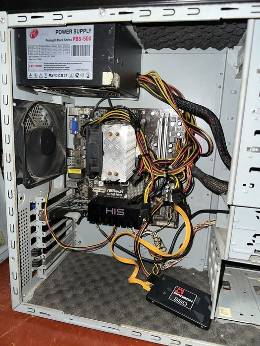 Компʼютер в зборі