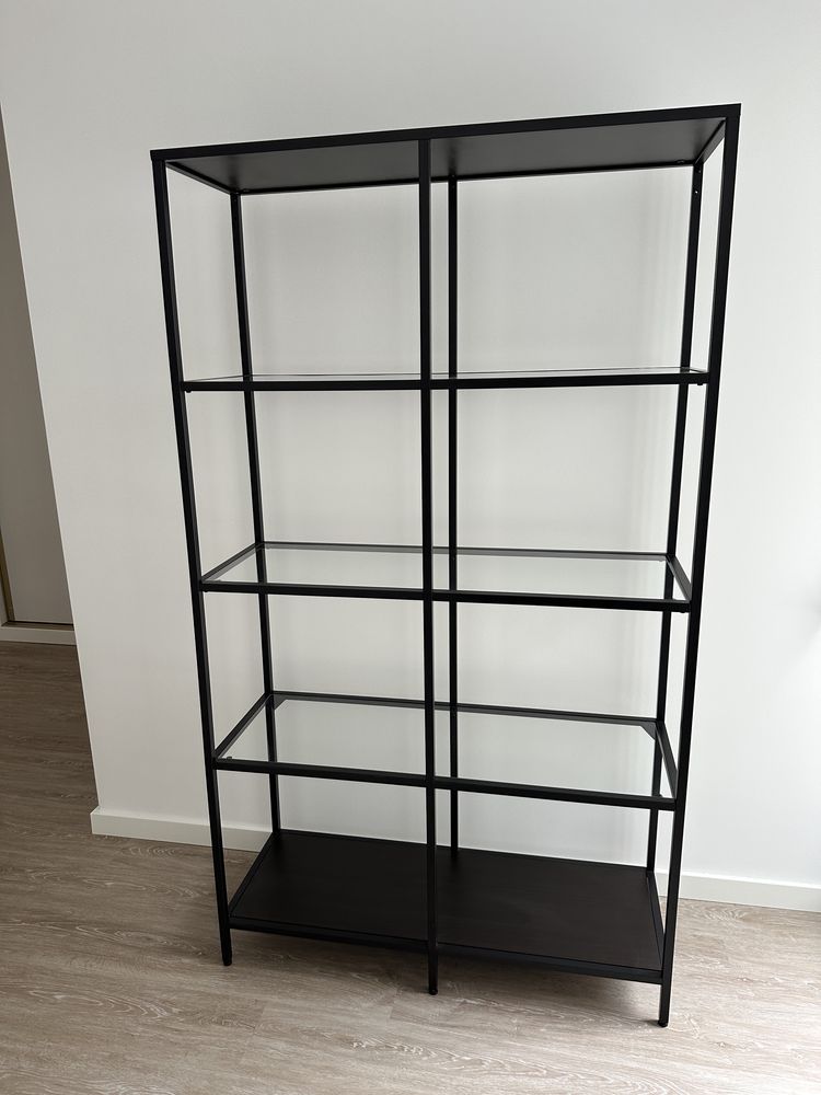 Estante metal e vidro