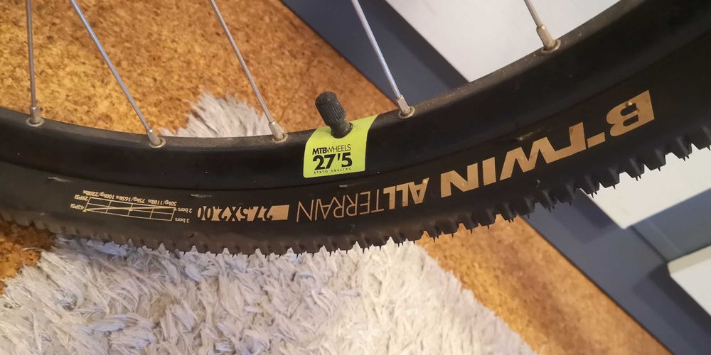 Bicicleta Todo terreno nova 1 ano de uso (NÃO ACEITO MBWAY)