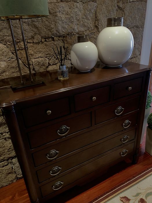 Movel de madeira maciça