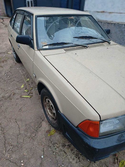 В продаже автомобиль Москвич 2141