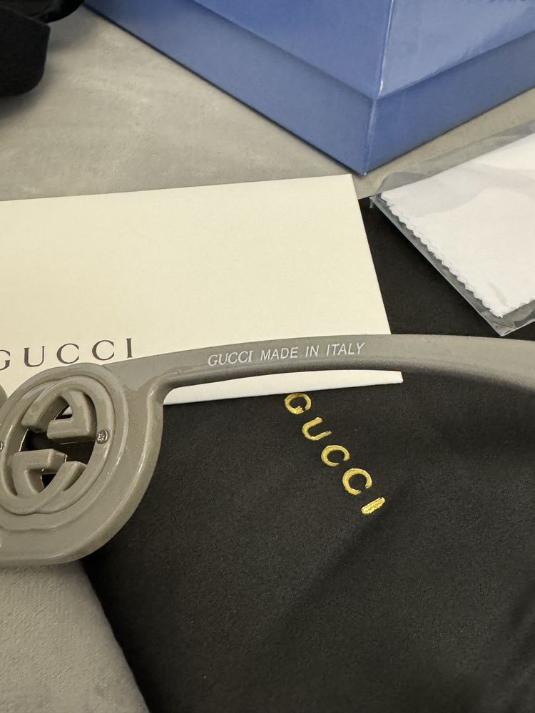 Белые серые солнцезащитные очки Gucci полный комплект