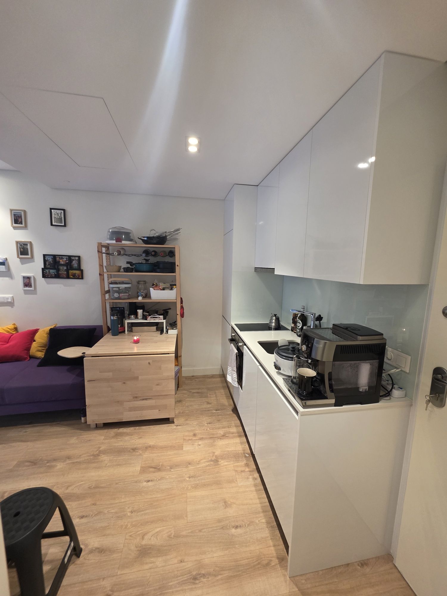 Mesa dobrável com prateleiras IKEA