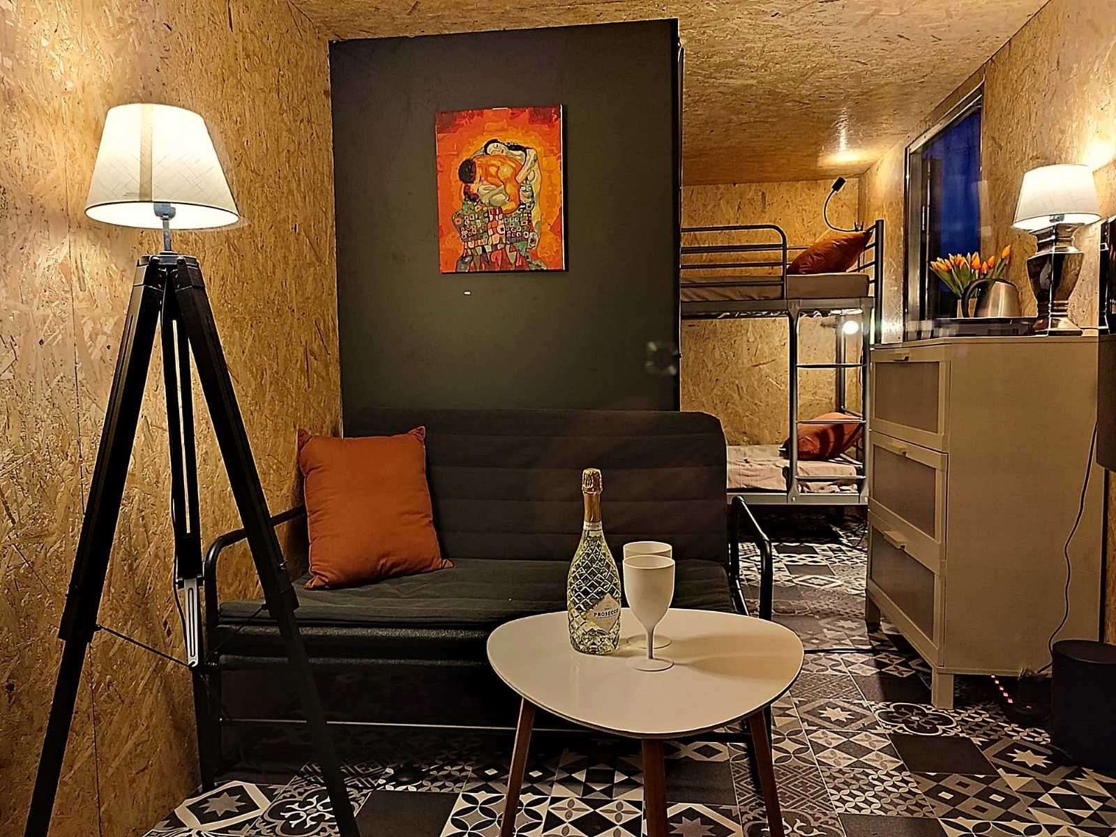 Sprzedam Domek całoroczny dla 4 osób, ocieplenie, ogrzewanie, łazienka