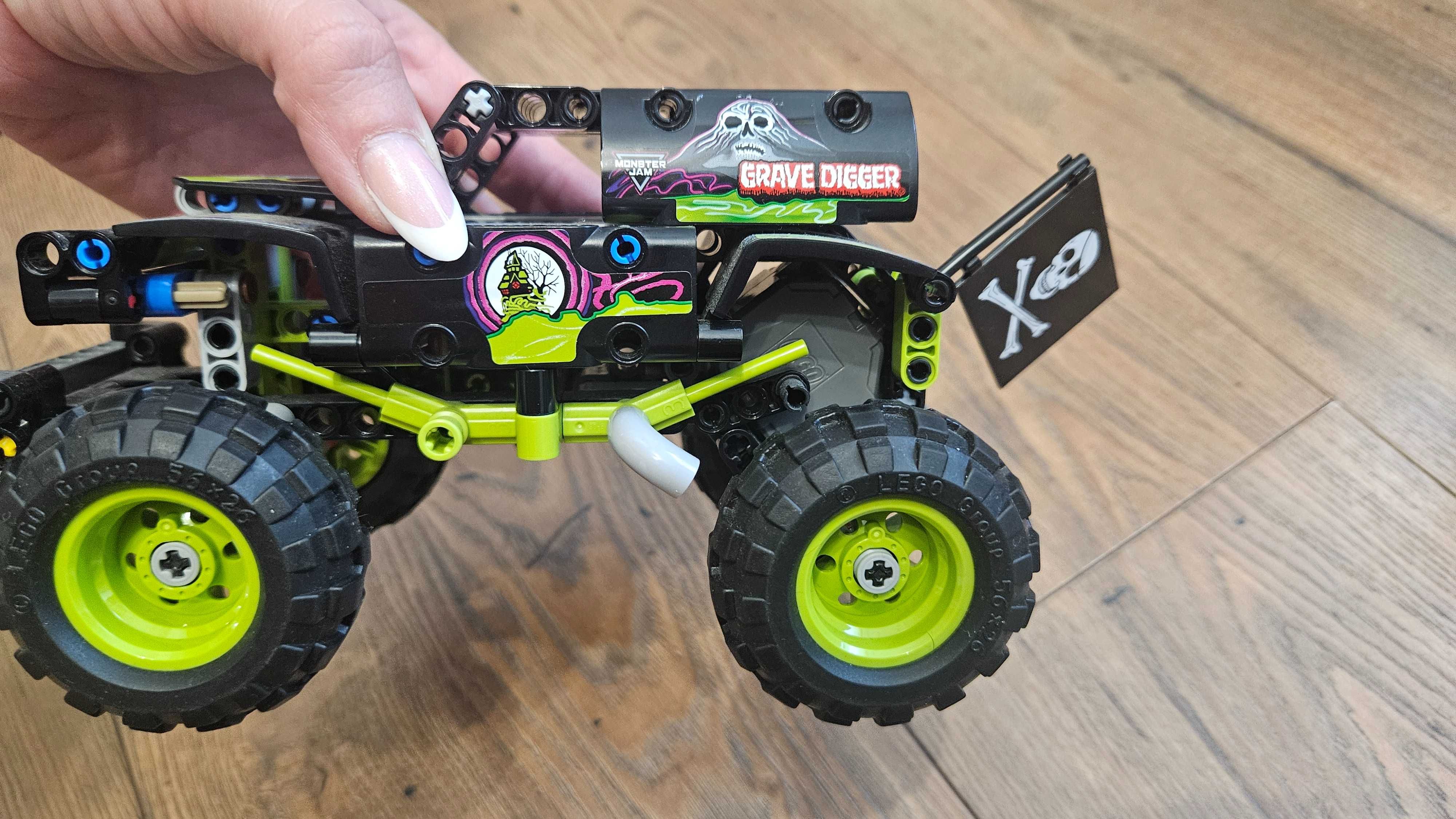 Sprzedam LEGO Technic Monster Jam Grave Digger 42118