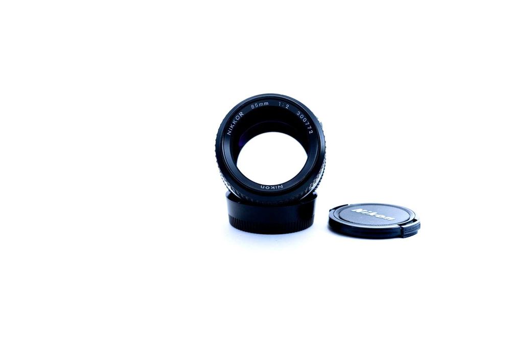 Obiektyw Nikon AI-S Nikkor 85mm 1:2 F2! Metal! Made in Japan!