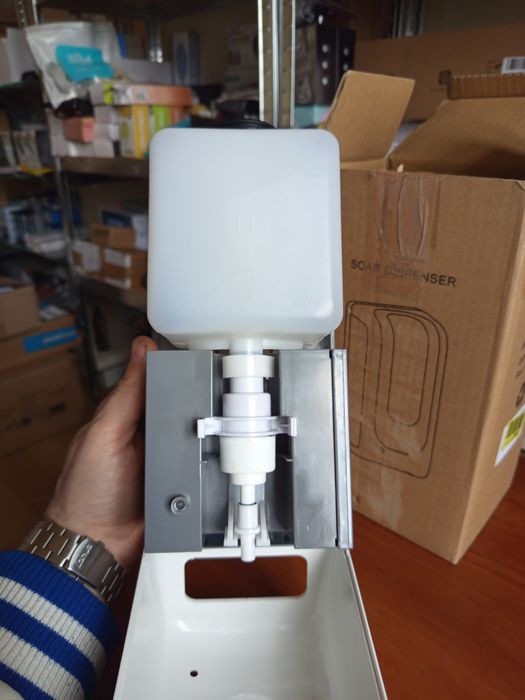 Bezkontaktowy Dozownik Automatyczny - Higiena i Duża Pojemność