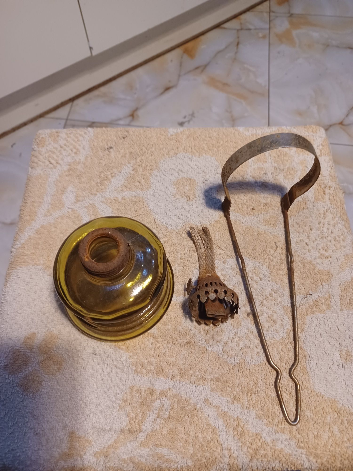 Stara lampa naftowa