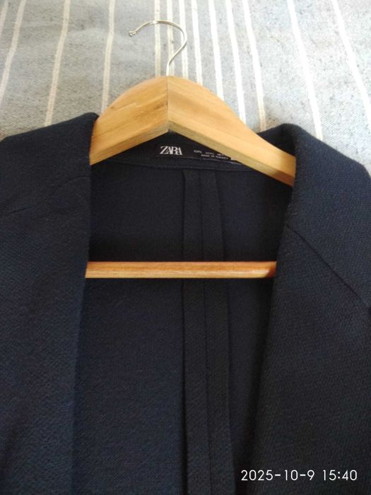 Blazer Zara azul escuro