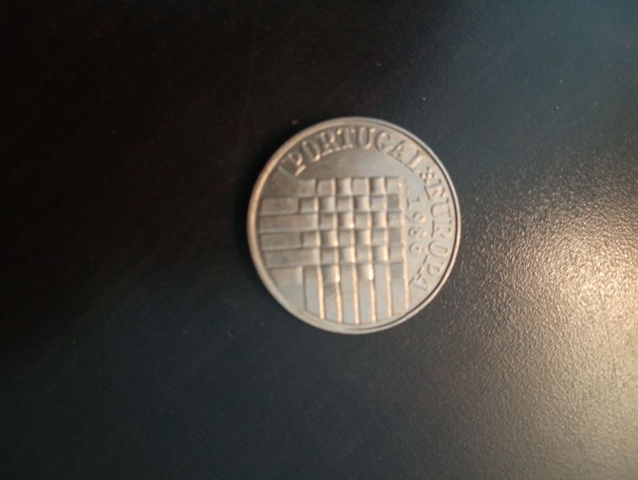 25 escudos - Adesão de Portugal à CEE - Portugal	1986