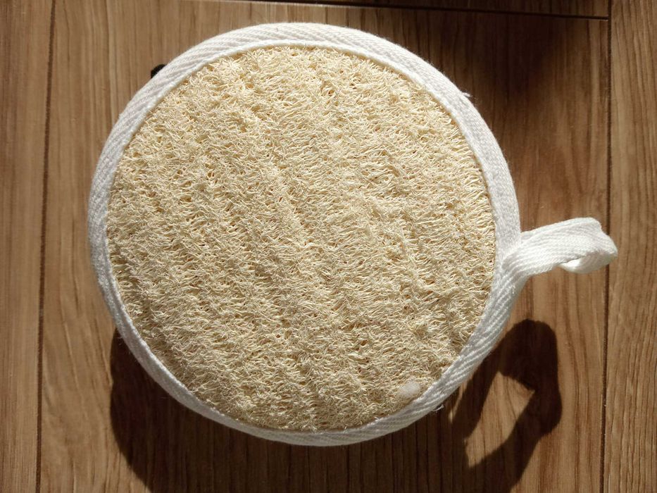 Kardashian Beauty dwustronna gąbka luffa