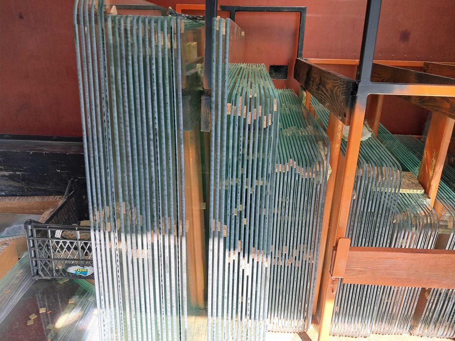 Комплекти скла на кабіну Скло трактора по кресленю / стекло на кабіну