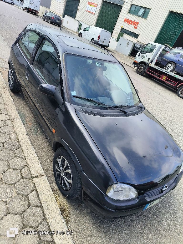 Opel corsa B 1.0 gasolina