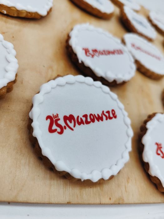 Pierniki z logo firmy