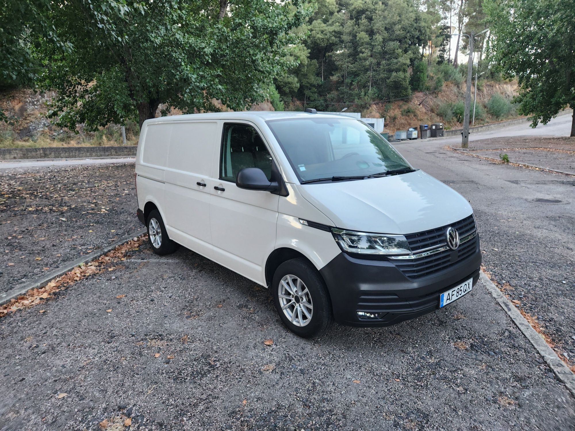Volkswagen transporter 2.0 TDi Iva dedutível (preço inclui iva )
