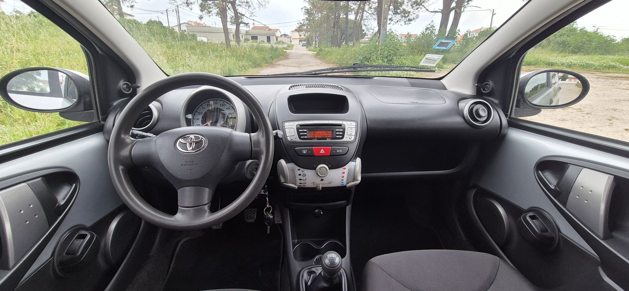 Toyota Aygo 1.0 5 Portas AC  de 2013 APENAS 81.000KM